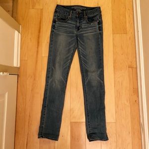 American Eagle light wash jeans